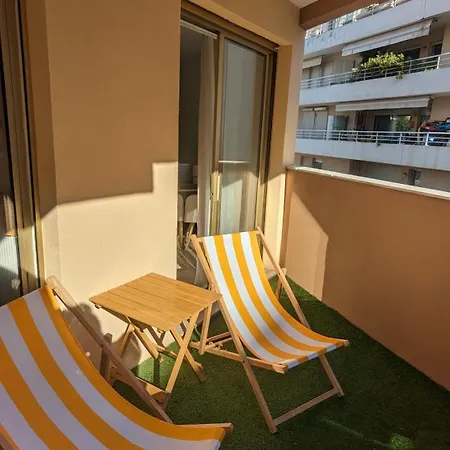Апартаменты In Near Sea And Centre Ментона