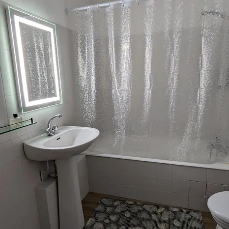 In Near Sea And Centre * Menton