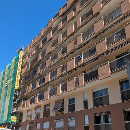 Apartment In Near Sea And Centre Menton