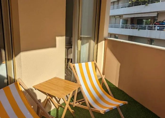 Apartment In Near Sea And Centre Menton